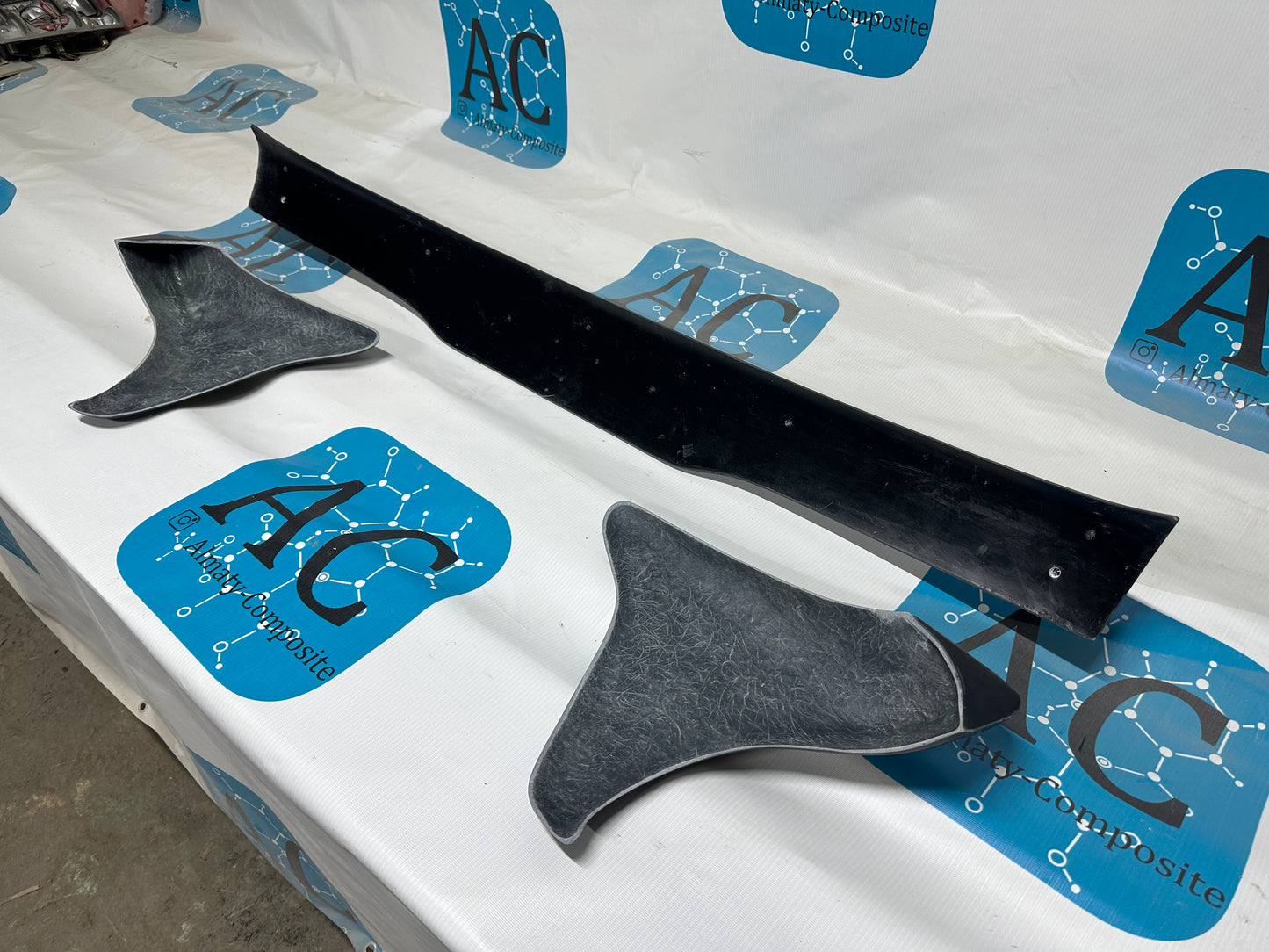 Stock standard spoiler for Lexus GS300 Toyota Aristo JZS147 Tuning