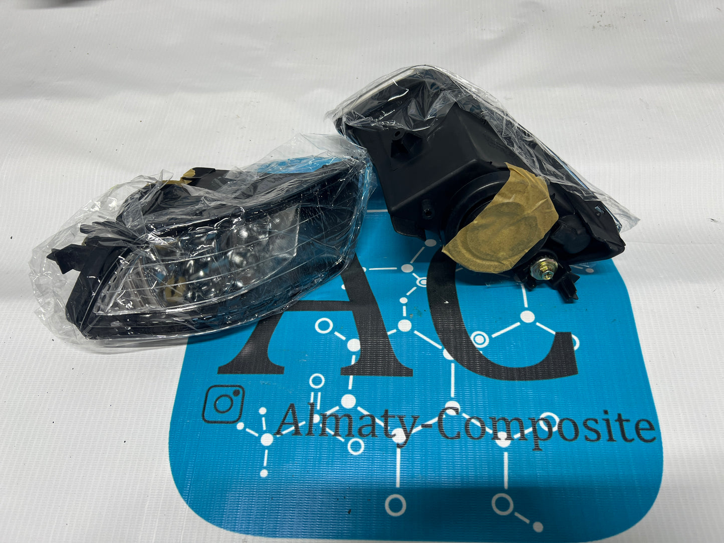 Fog lamp for Job-Design bumper jzs147